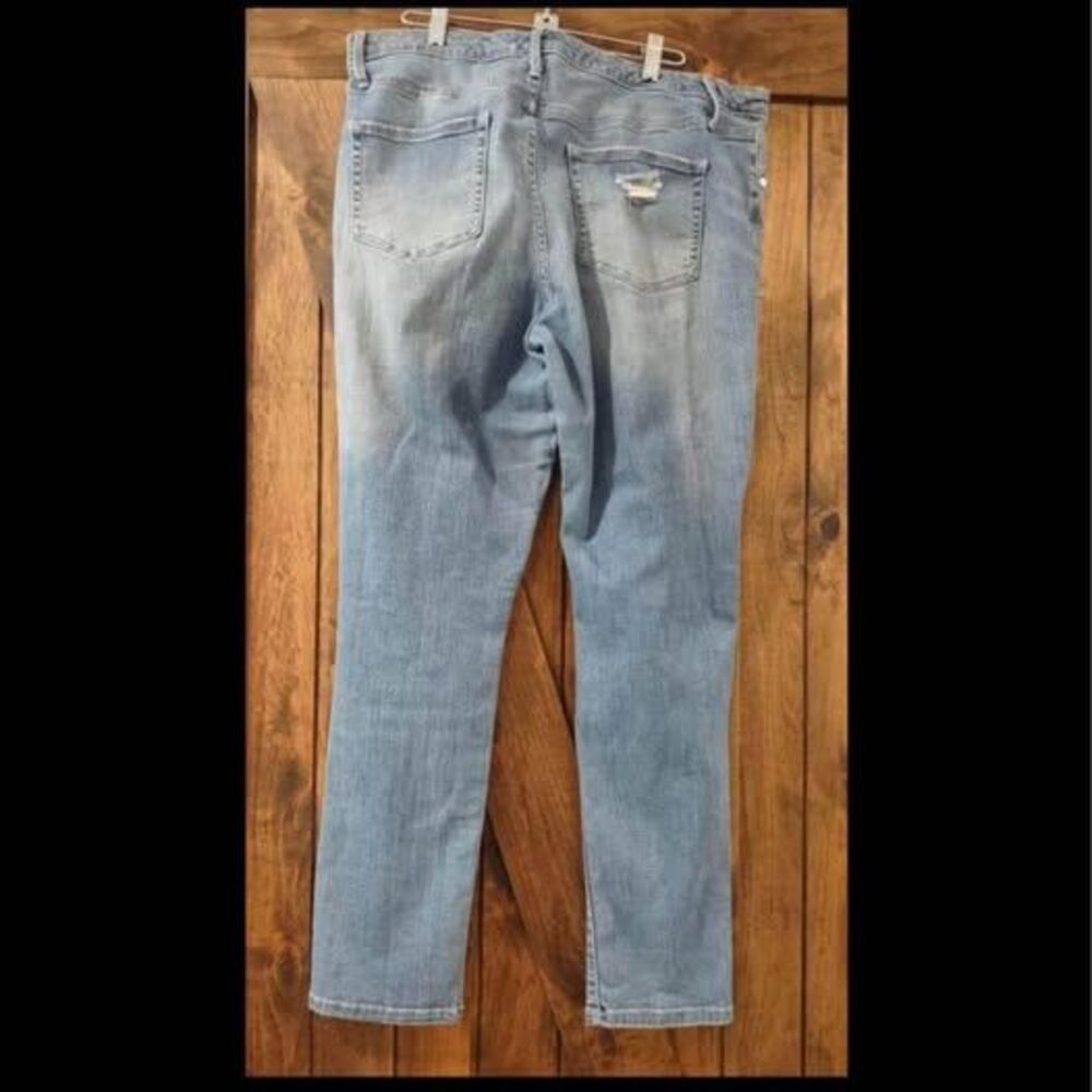 1X size 16 Ava & Viv denim jeans Skinny Moulant style distressed 30” inseam C726